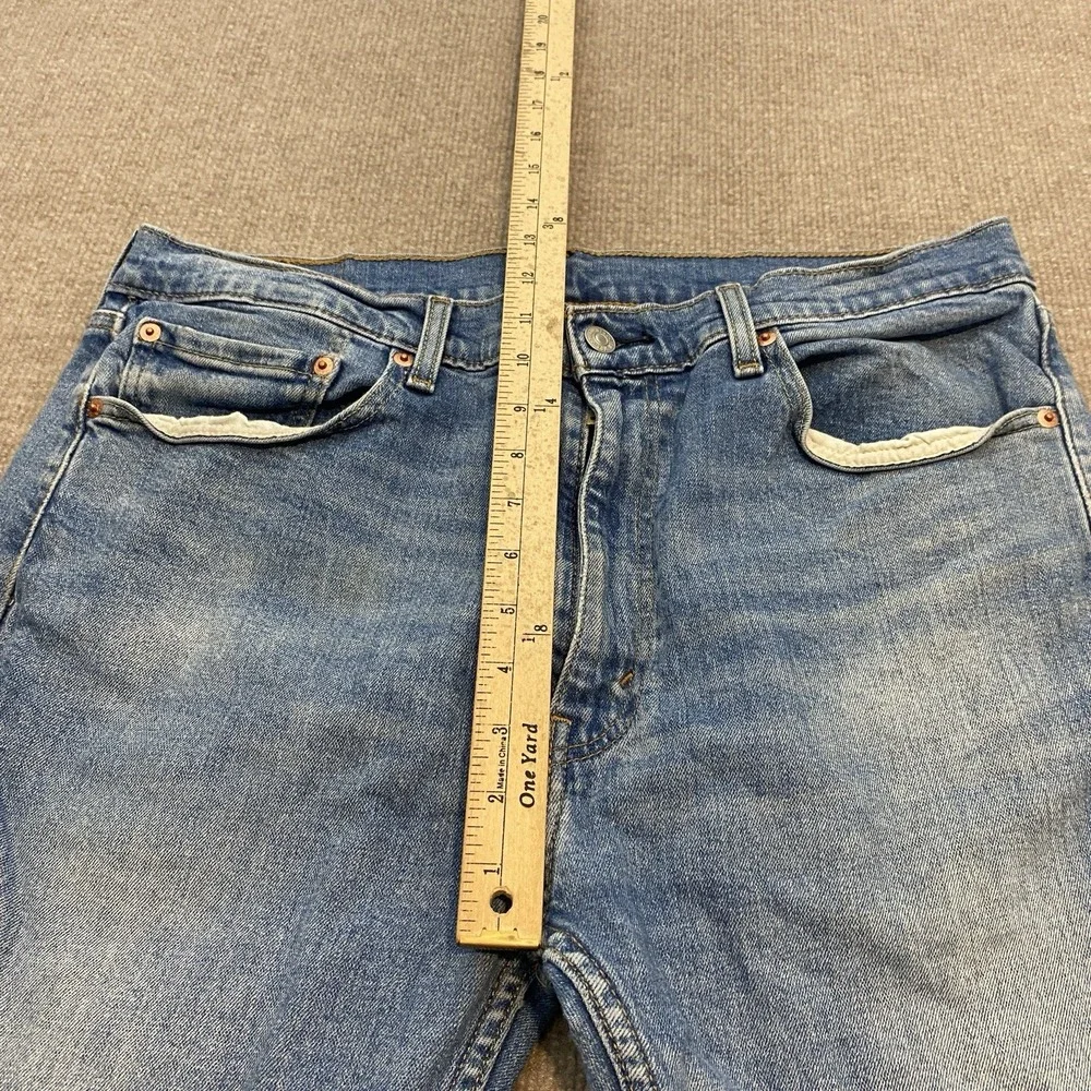 Levis 505 Jeans Mens Size 36x32 Straight Leg Blue Medium Wash Distressed Denim‎